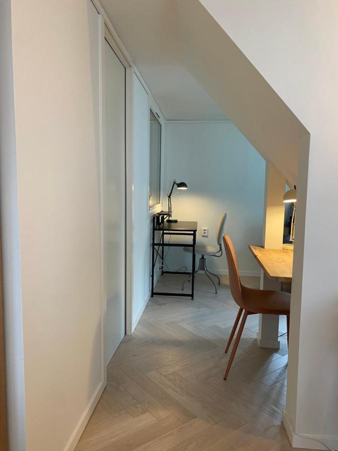 Entire Renovated Apartment From 1780 With Kitchen, Bath, Bedroom, And Living Room In Skuteviken Bergen Extérieur photo